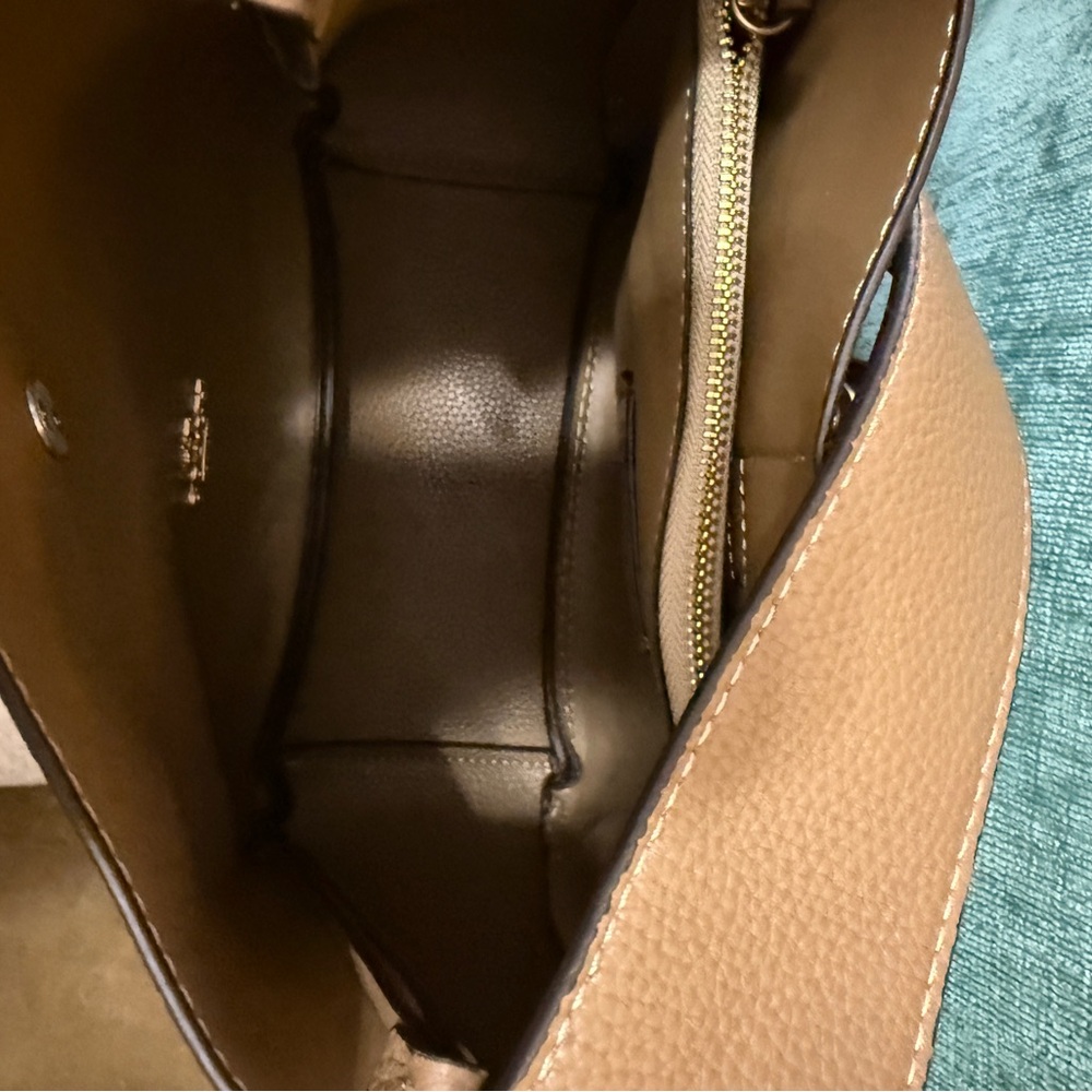 Coach Brown Leather Shoulder Bag - Picture 6 of 6